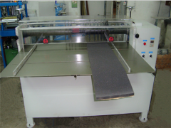 <b>广东厂家生产海绵分条机</b>