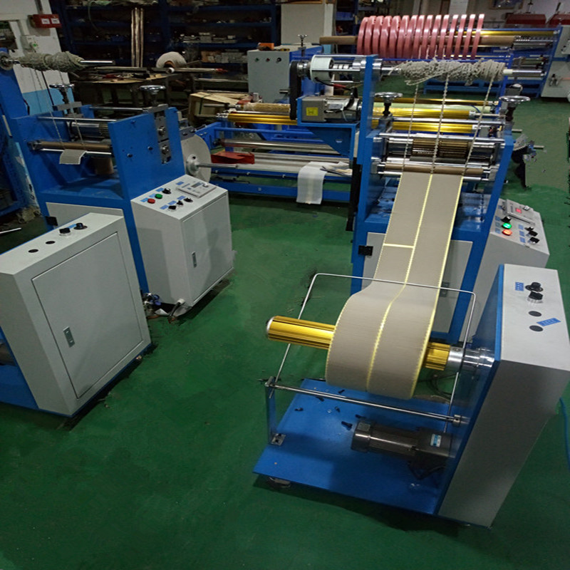 <b> 东莞辊轮压花裁切机</b>