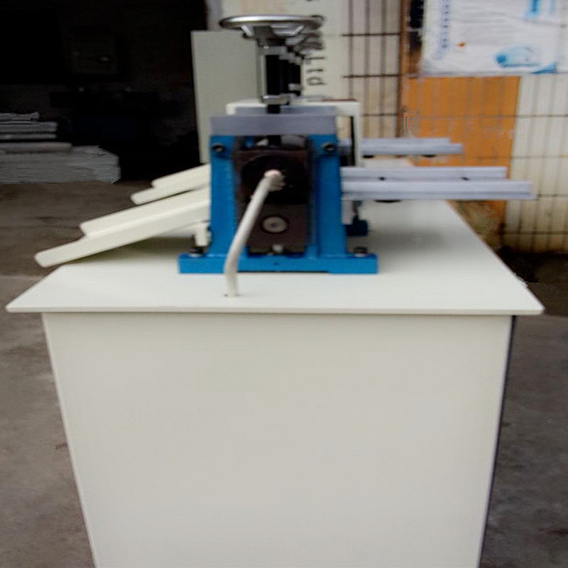 <b>服装布料高温辊压机</b>